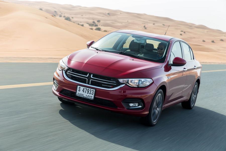  Dodge Neon 2016 года  (UAE) (фото 3 из 14)
